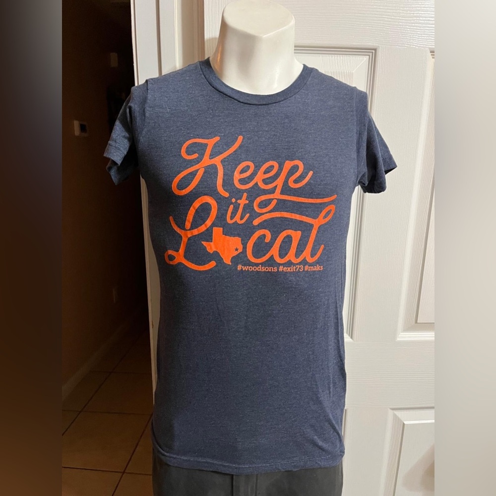 (22) Blue Graphic T-Shirt with Orange Print